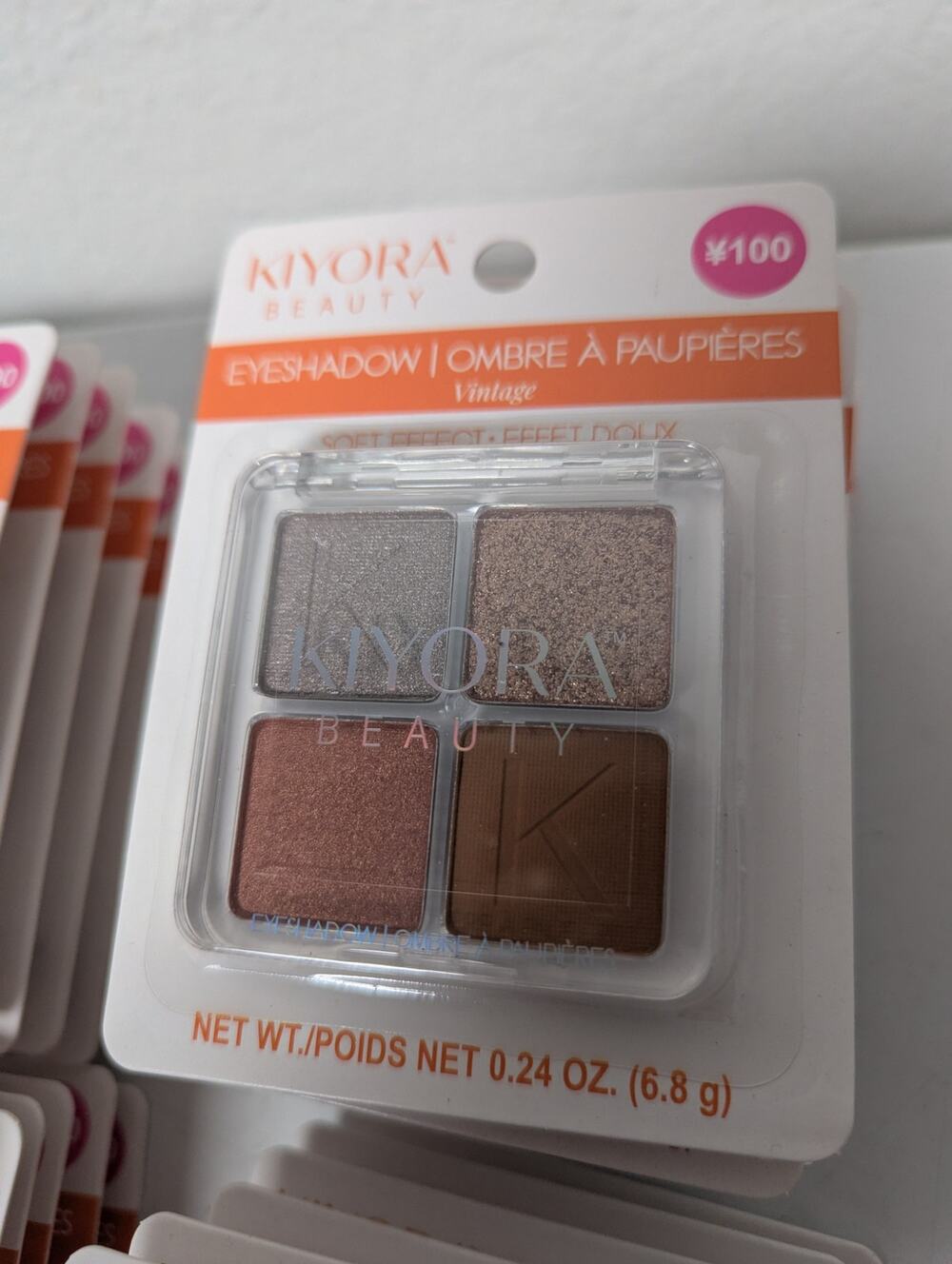 Kiyora Beauty quad eyeshadow palette lot of 24 new 4 varieties .24 oz